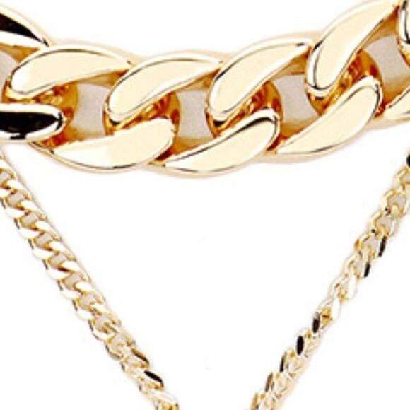 Pearl Honey Bee Pendant Chain Necklace & Earrings - Picture 6 of 8